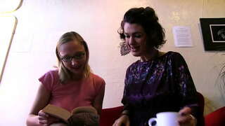 Lesbo whores fucking - buluan rungkun