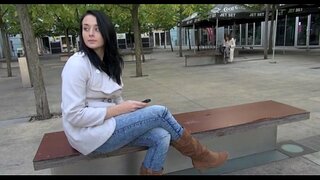 Tüdruk armastab blowjobs palju