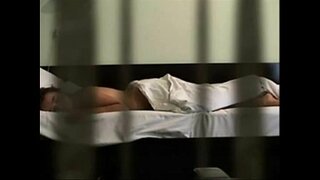 Flagrando siririca irma