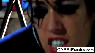 Bruna babe gets batis